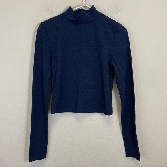 Babaton Navy Shapelace High Neck Long Cropped Top Size Small - Picture 2 of 8